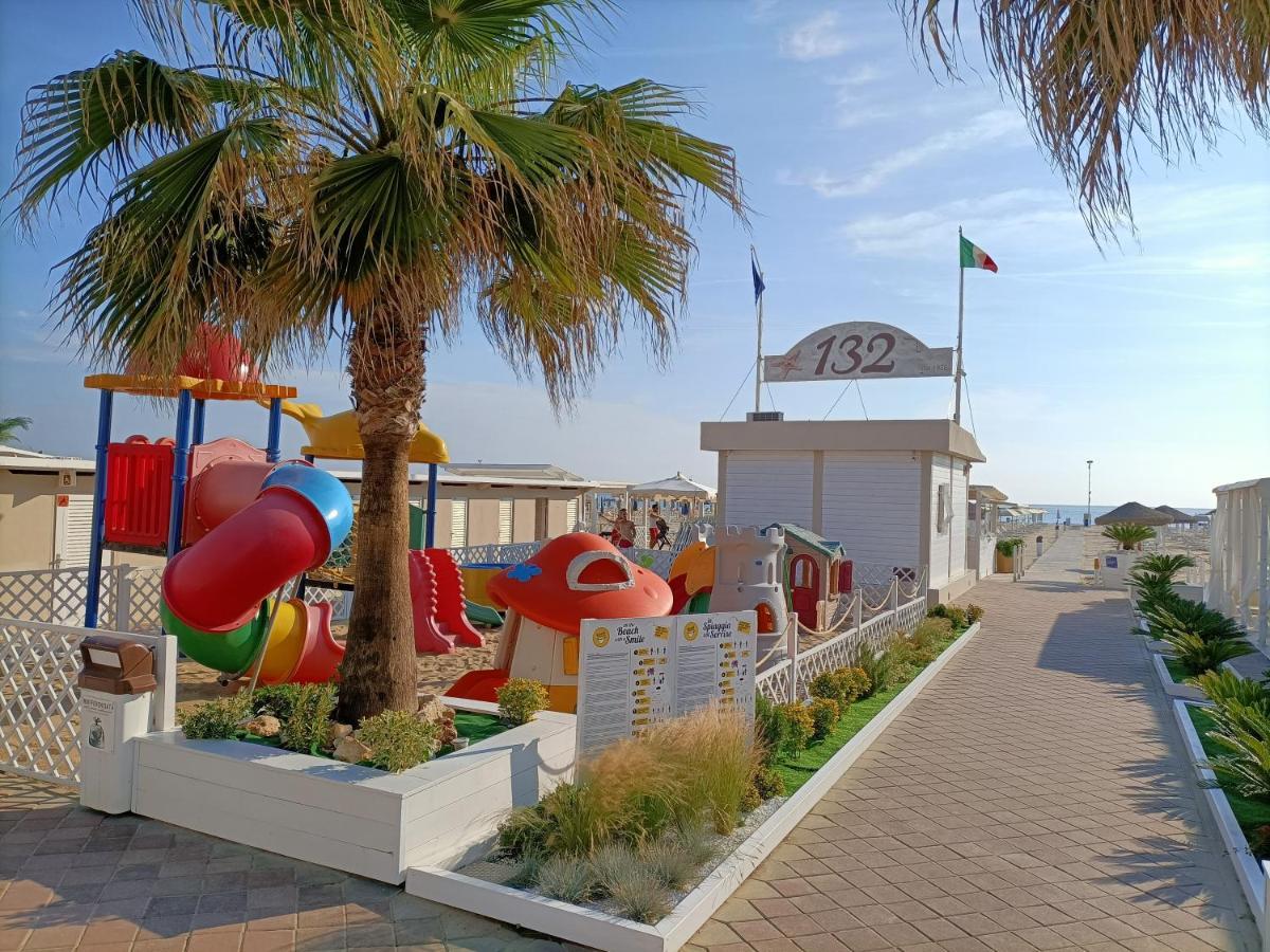 Hotel Bed&Book Rimini Exterior foto