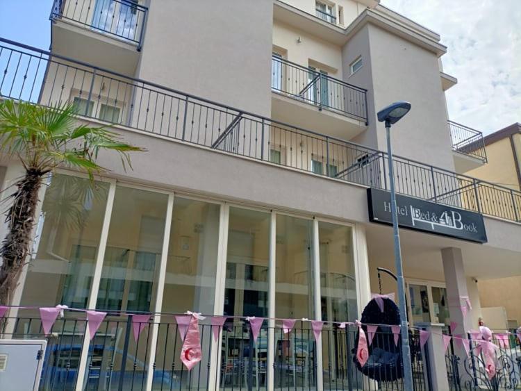 Hotel Bed&Book Rimini Exterior foto